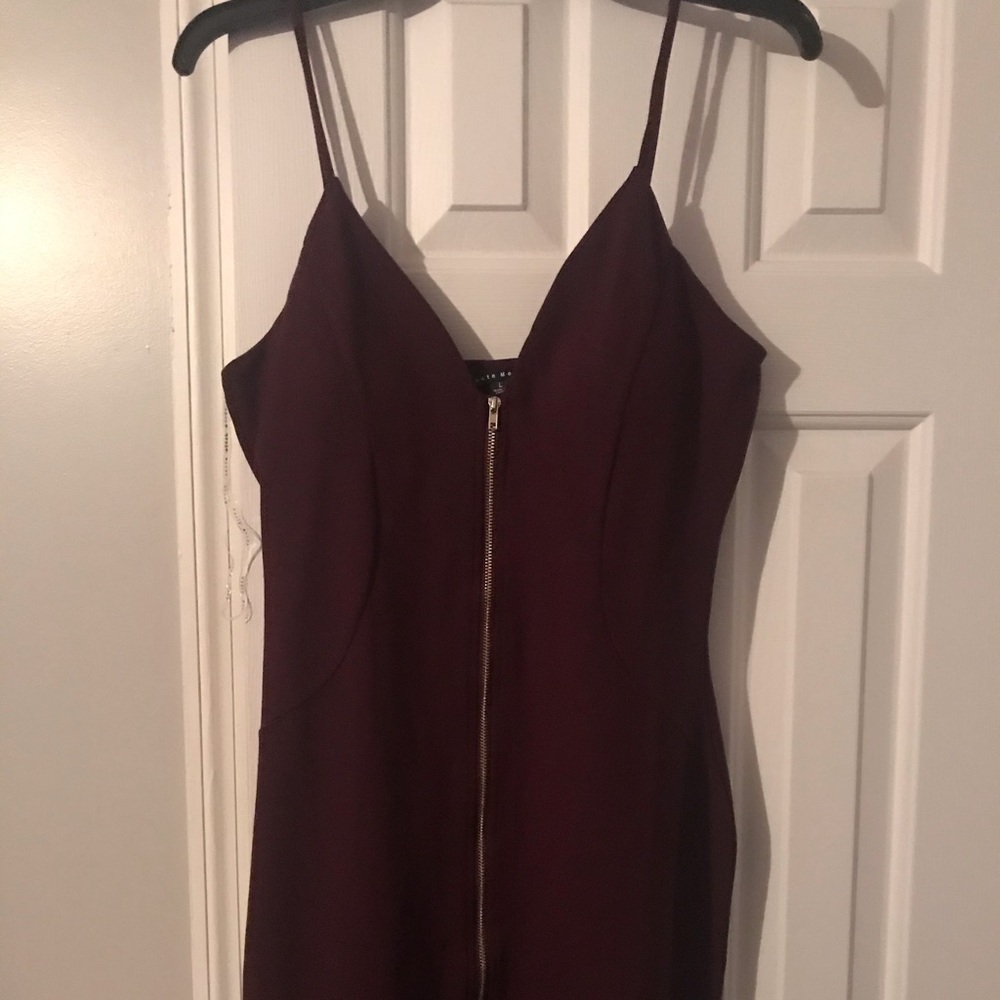 Dress - Picture 1 of 1